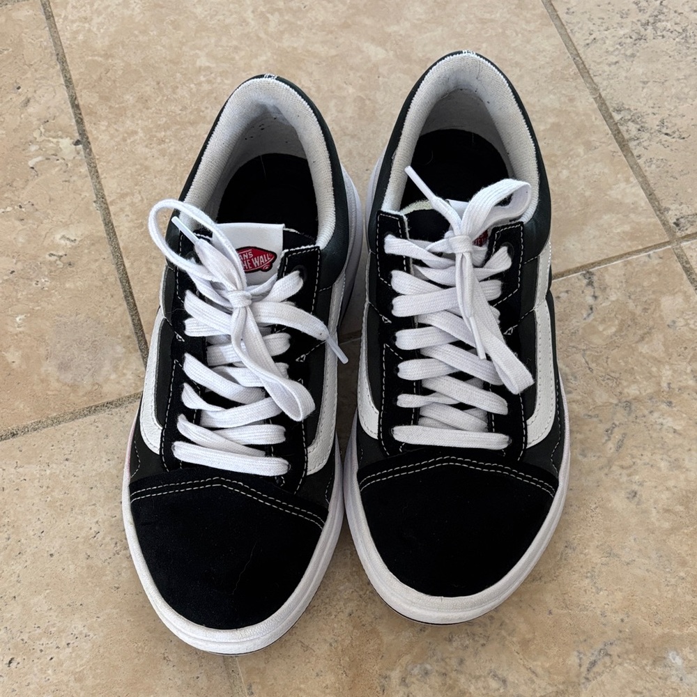 Vans Women’s Black and White Sneakers
